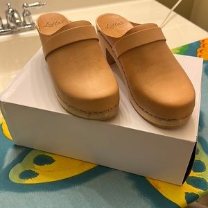 NEW Lotta's light natural leather clogs, size 39